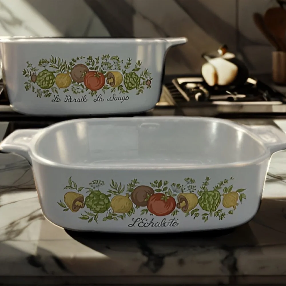 Vintage Corningware Spice of Life Set of 2.  Baking Dish 1 qt and 1.5 qt